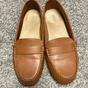 Old navy brown flats